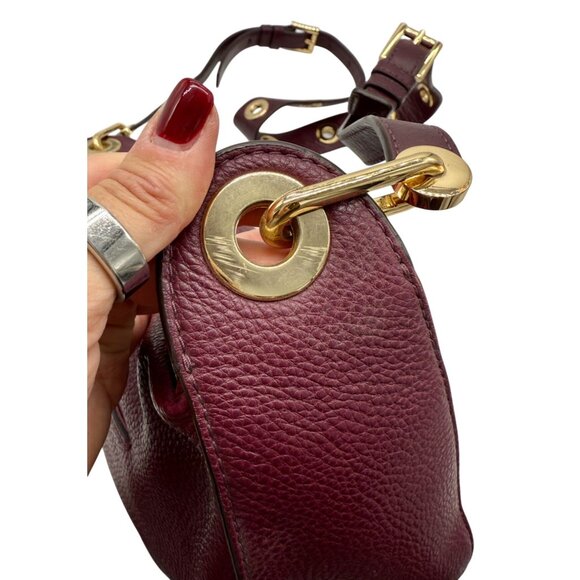 Michael Kors Raven Medium Messenger Bag in Plum - Picture 5 of 7